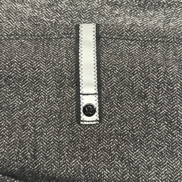 Lululemon Vinyasa Scarf Herringbone - Picture 1 of 3